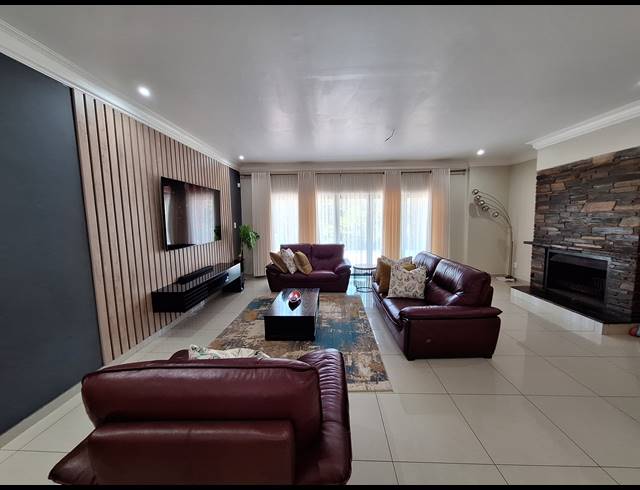 4 BEDROOM FREESTANDING FOR SALE IN UVONGO